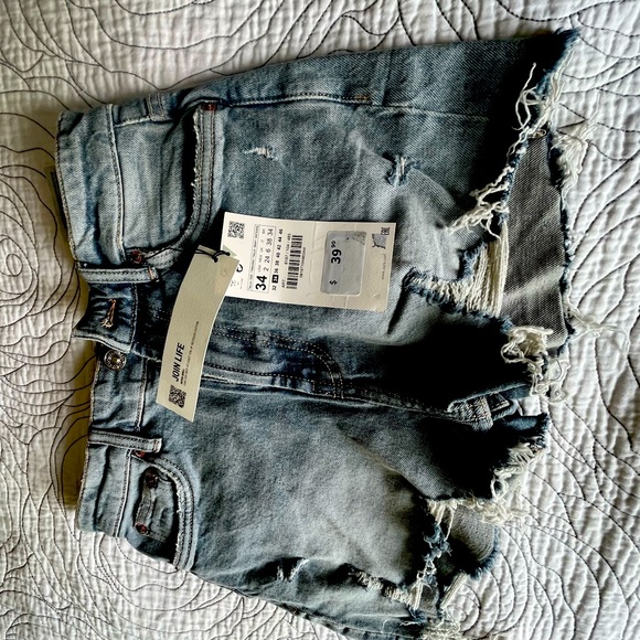 Zara shorts - Picture 1 of 3